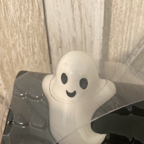 Cobwebs and Cauldrons Flying Ghost Mug with Topper - Picture 7 of 7